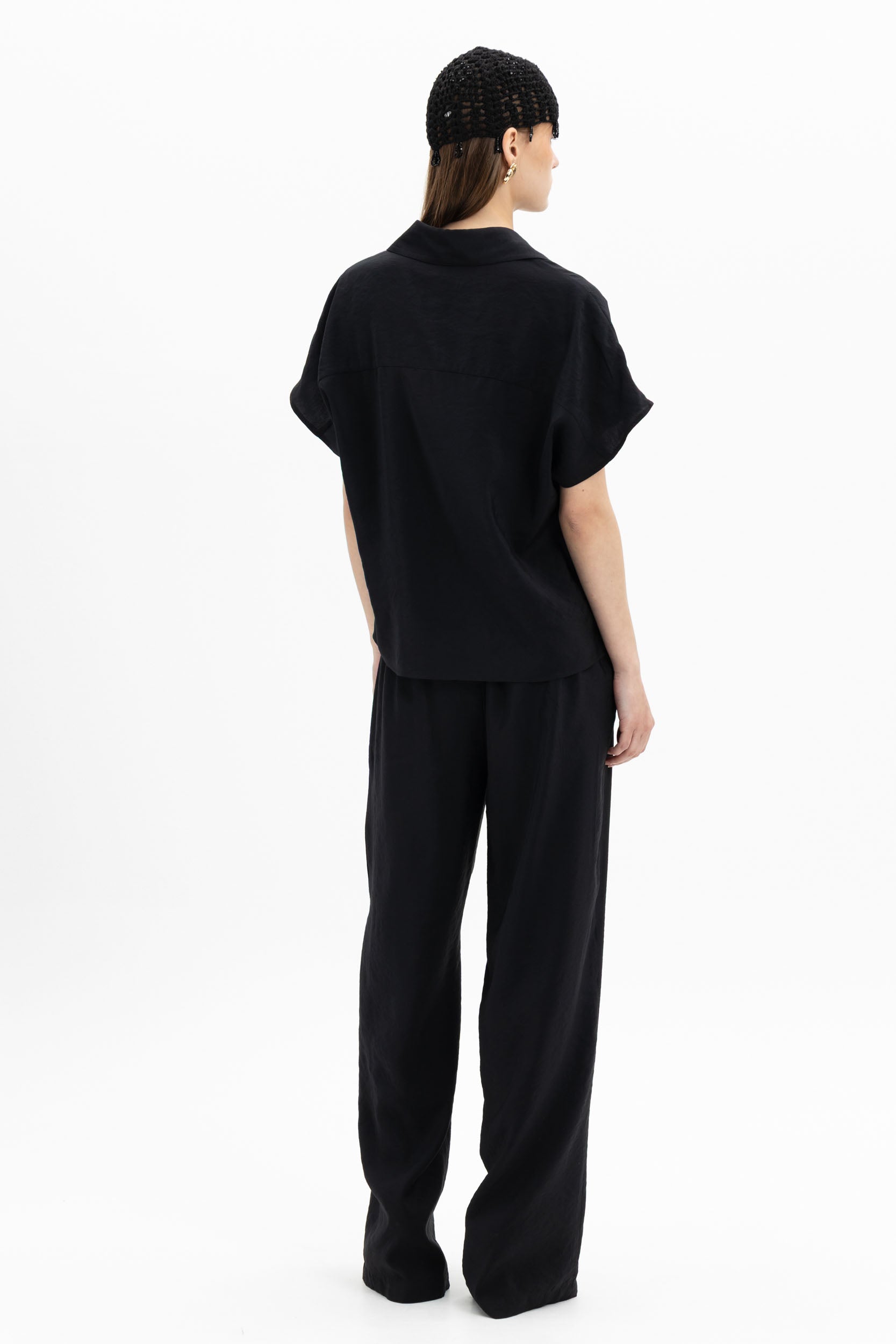 Fluid Wide-Leg Pants