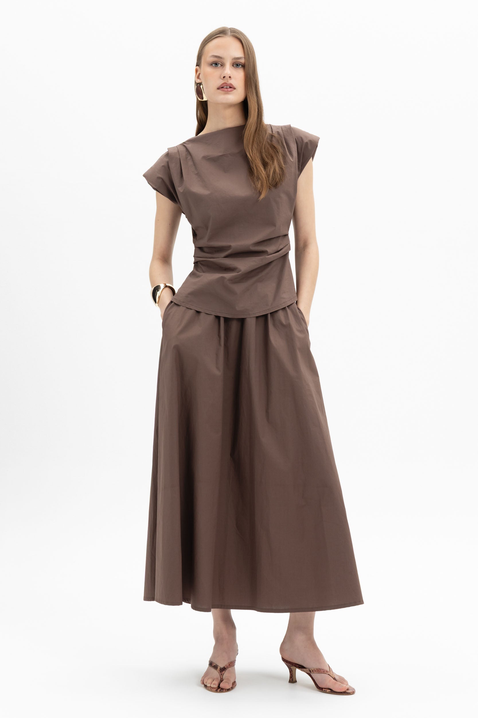 MyT chocolate; ciel cap sleeve top — MyT Spring-Summer 2026 collection, view 3