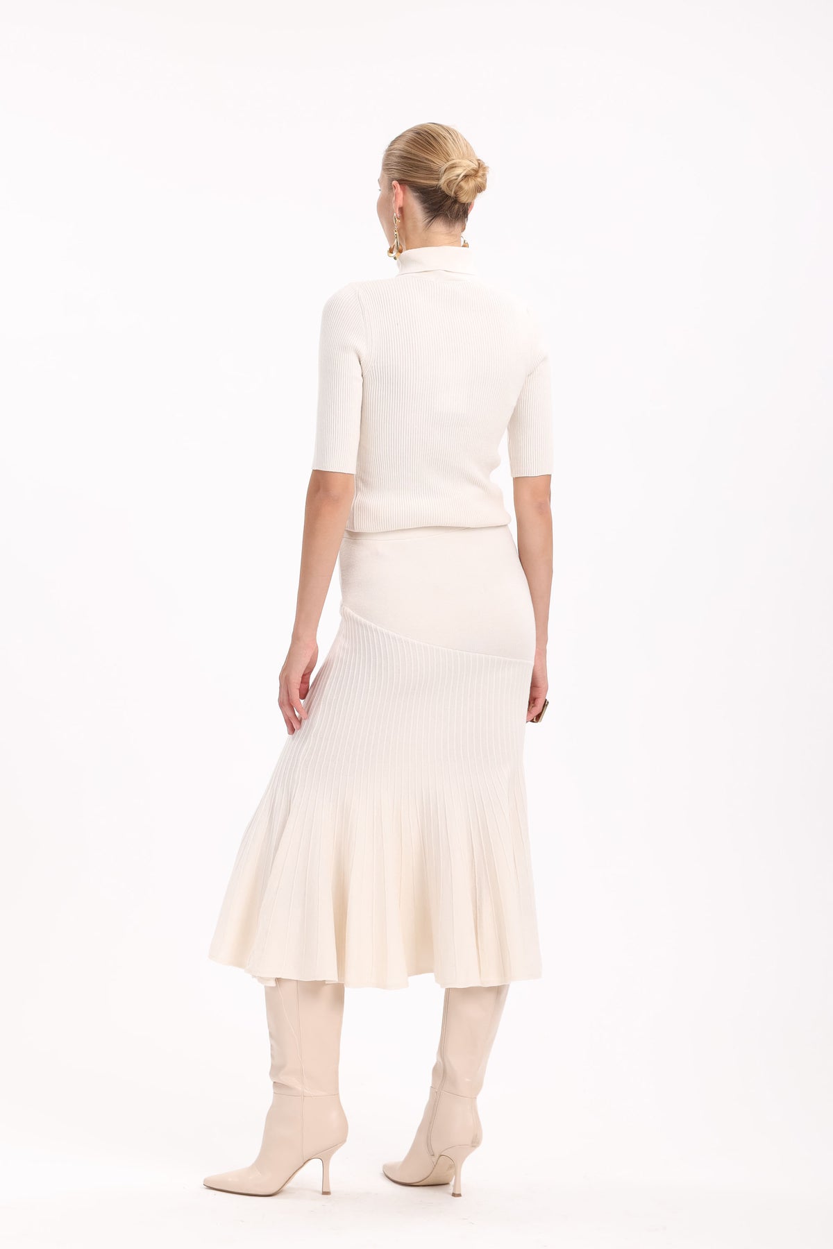 Fluted Knit Skirt - MYT Wearables Fall–Winter 2027