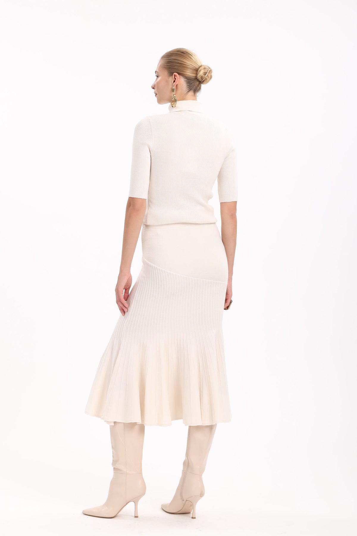 Fluted Knit Skirt - MYT Wearables Fall–Winter 2027